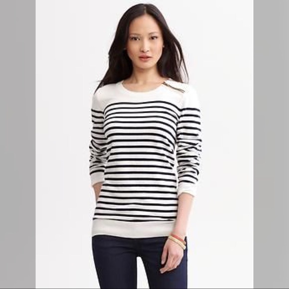 Banana Republic Sweaters - Banana Republic striped sweater